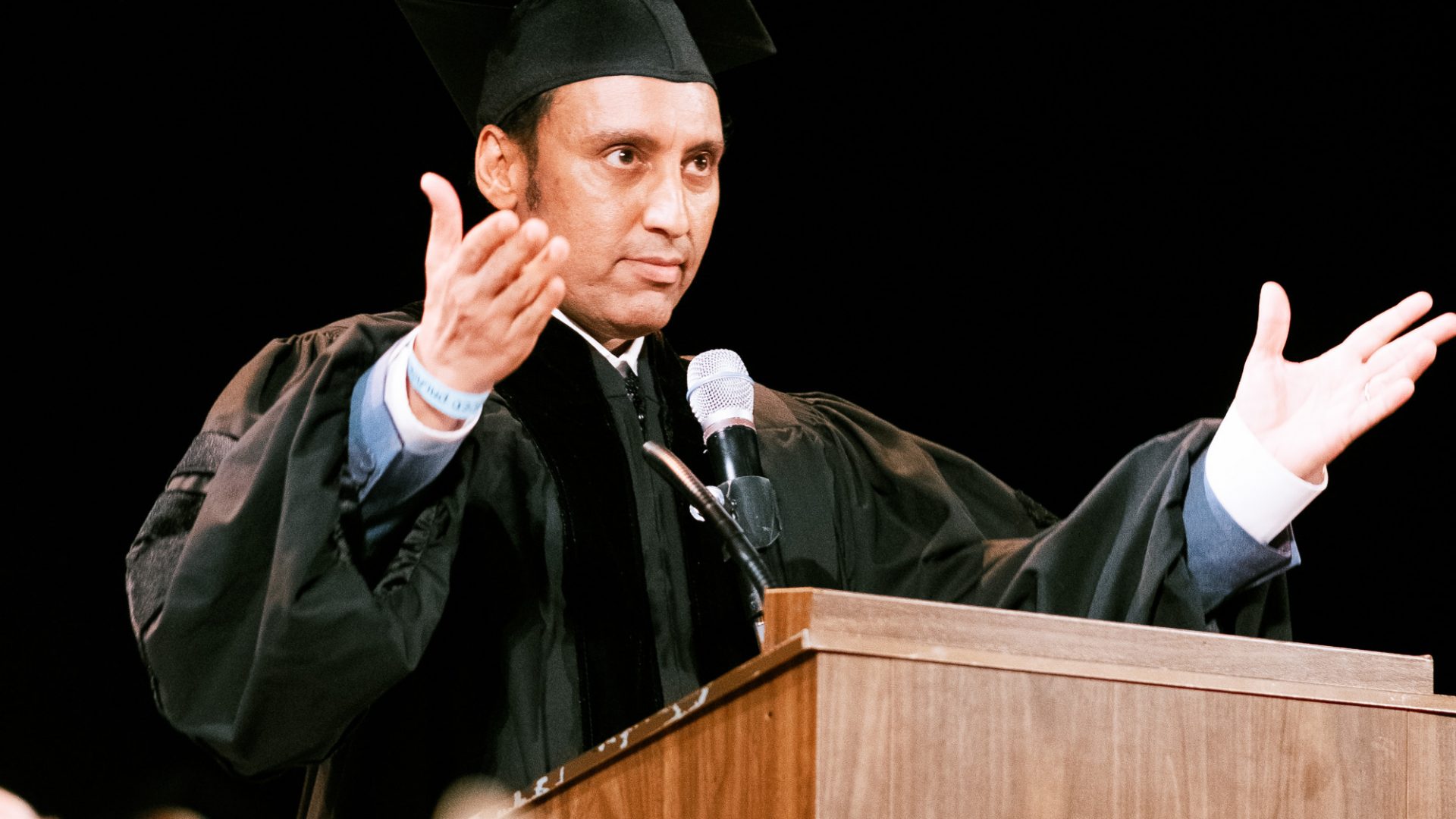 Aasif Mandvi addresses the Class of 2019 at Commencement.